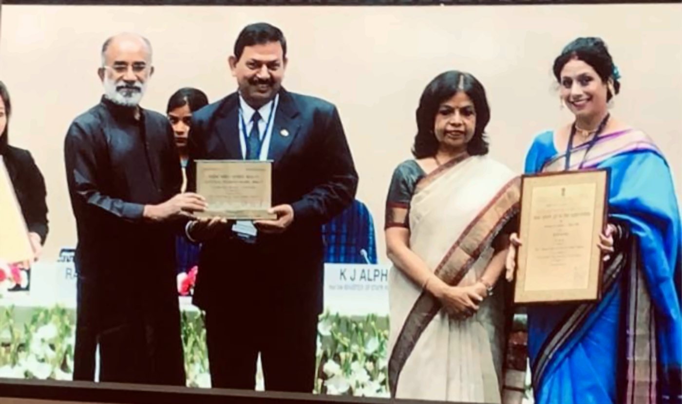 Unitop receiving the National Tourism Award 2016–17